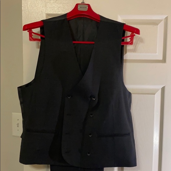 Brand New Men’s Charcoal Grey 3pc Suit - Picture 2 of 6